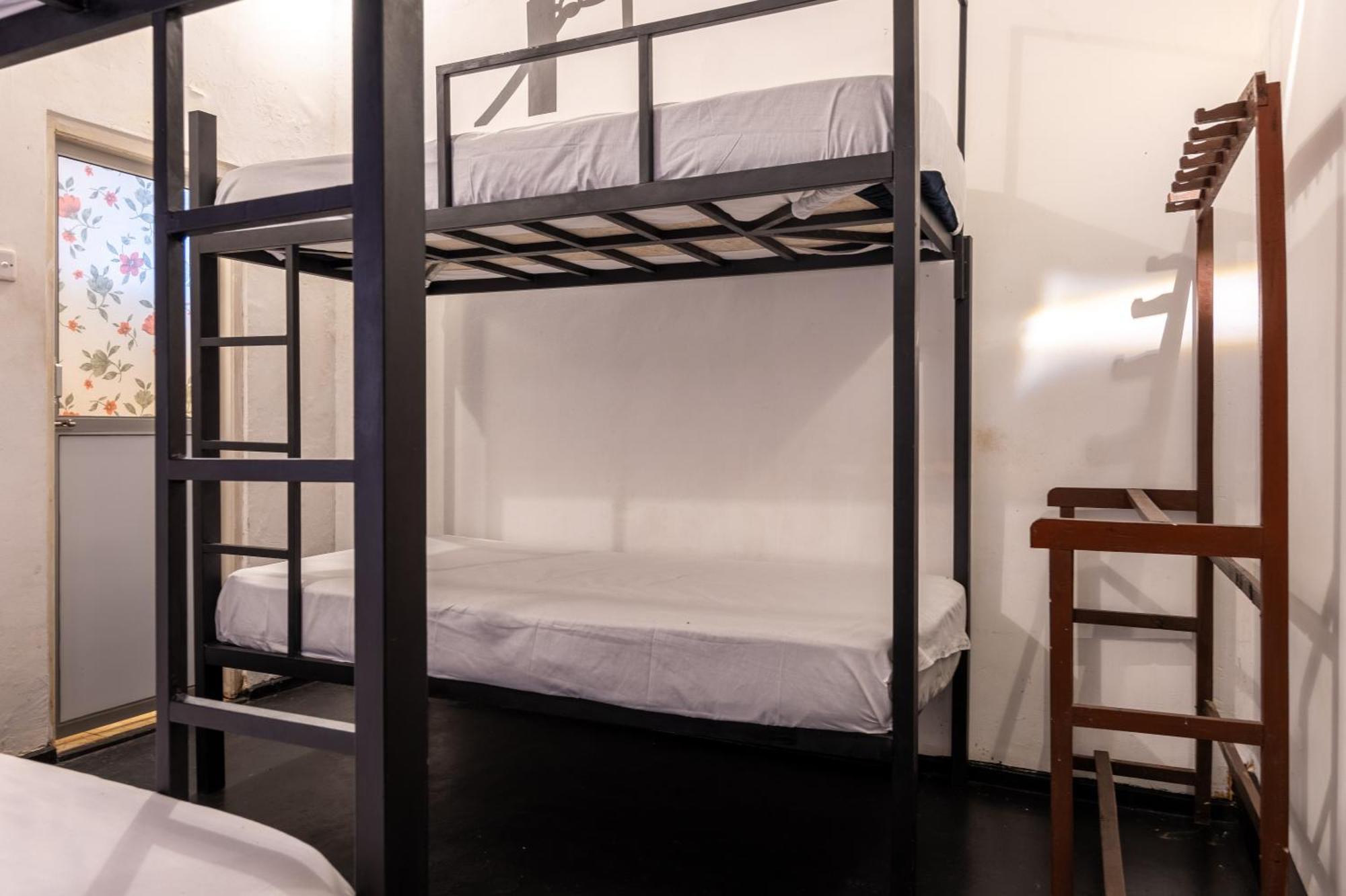Sea Rose Guest House And Hostel Негомбо Экстерьер фото